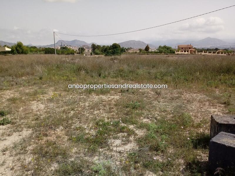 Land for sale in Monóvar, Alicante