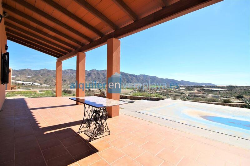 Country House for Long Term Rent in Las Herrerias, Almería