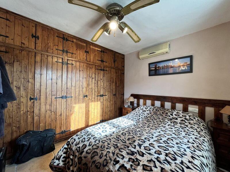 2 bedroom Country House for sale