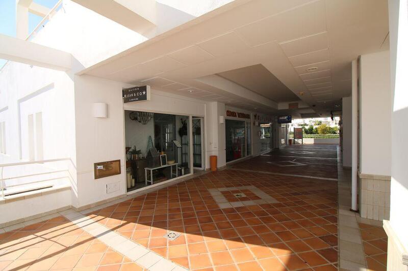 1 Cuarto Local Comercial en venta