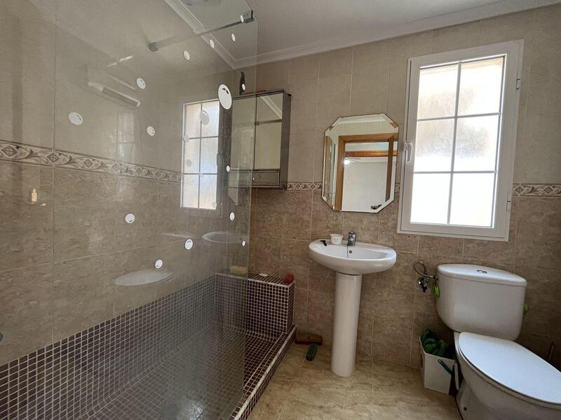 2 slaapkamer Appartement Te koop