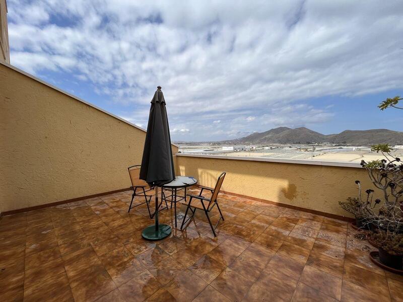 2 slaapkamer Appartement Te koop