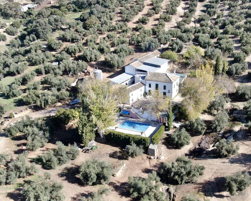 Landhaus zu verkaufen in Rute, Córdoba