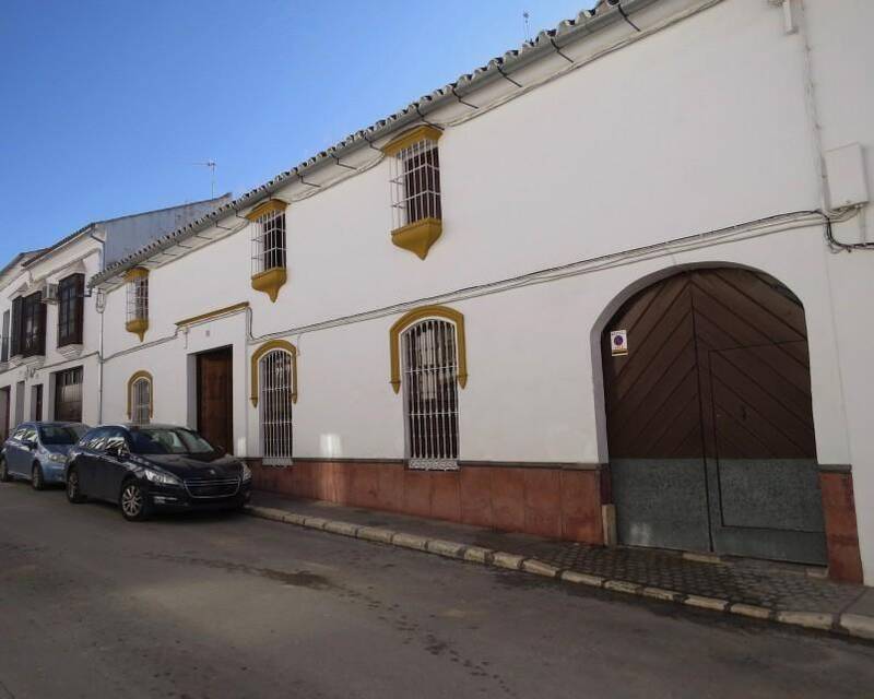 Townhouse for sale in Osuna, Sevilla