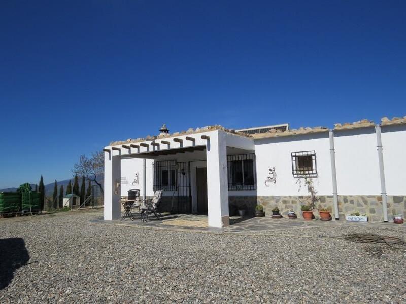 3 bedroom Country House for sale