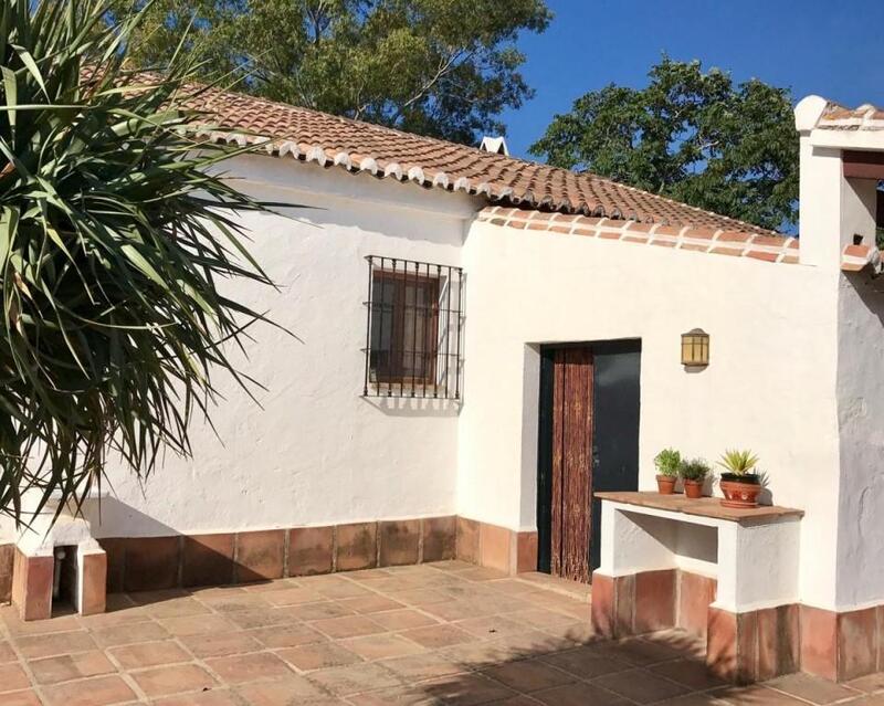 2 Cuarto Casa de Campo en venta