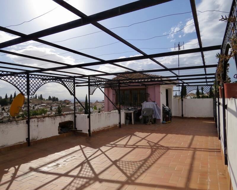 Townhouse for sale in Granada, Granada