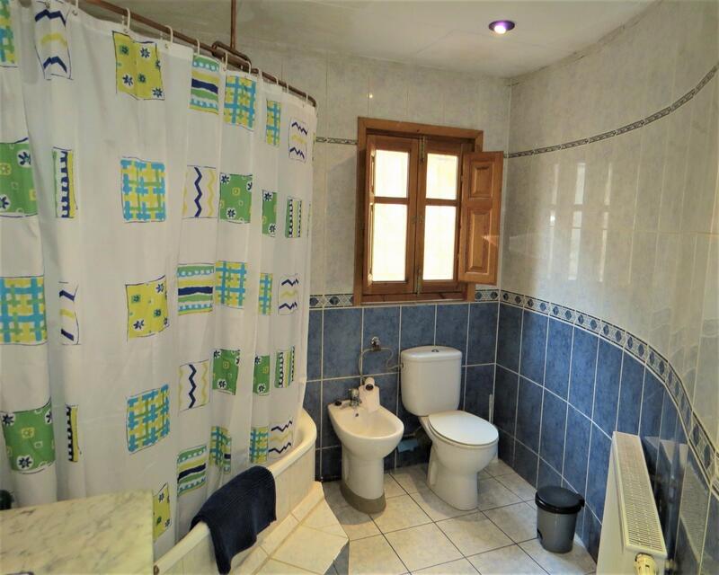 2 bedroom Country House for sale