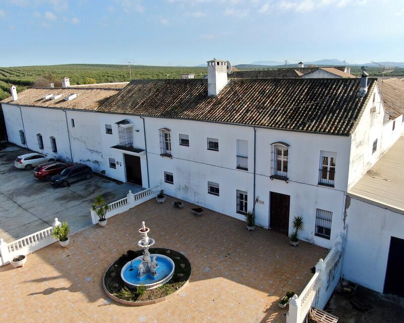 9 bedroom Country House for sale