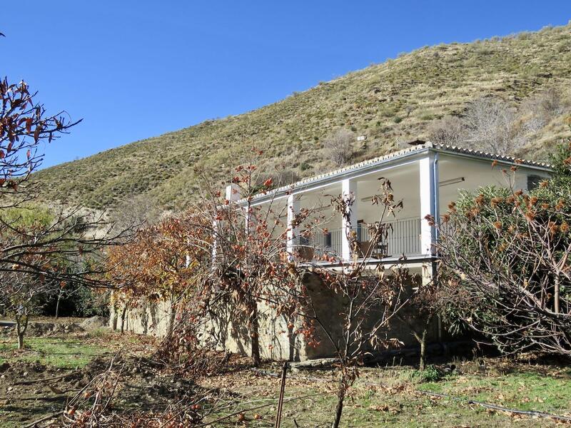 2 Schlafzimmer Landhaus zu verkaufen