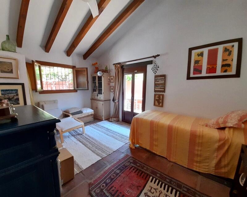 4 bedroom Country House for sale