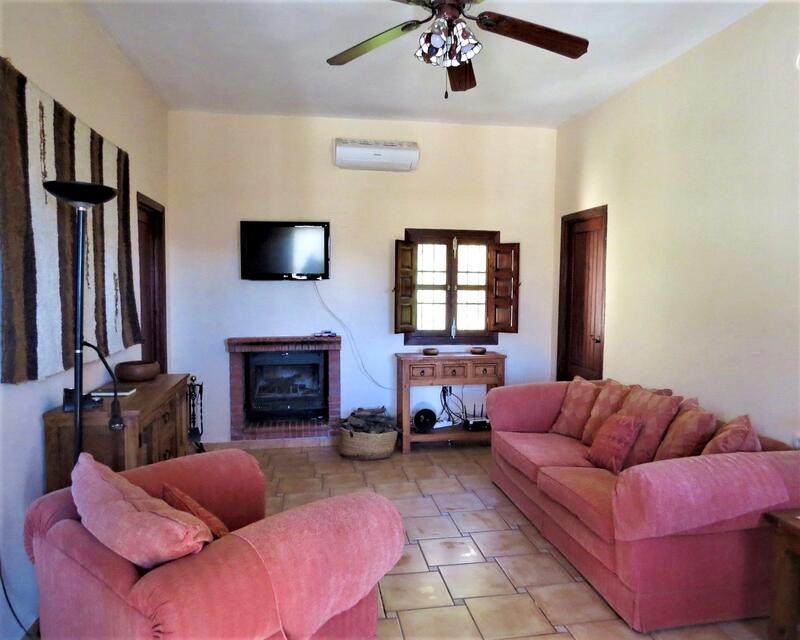 2 bedroom Country House for sale