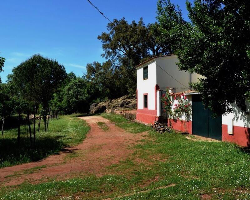 Country House for sale in Castaño del Robledo, Huelva