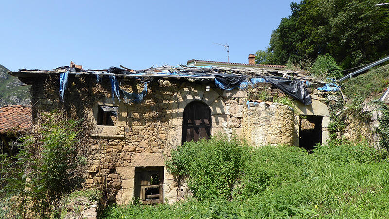 Lantställe till salu i Proaza, Asturias