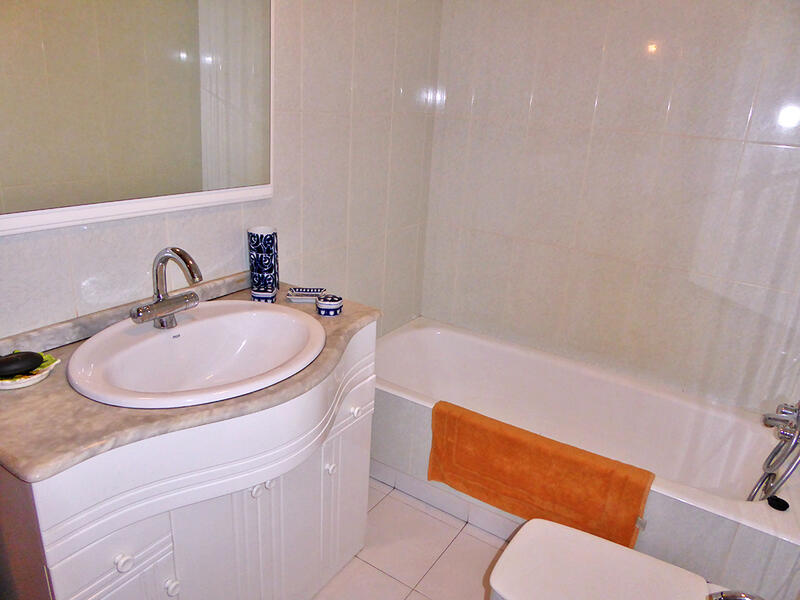 6 Cuarto Adosado en venta