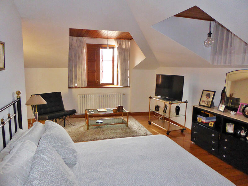6 Cuarto Adosado en venta