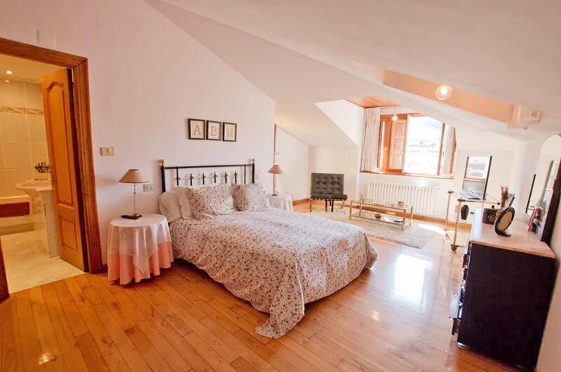 6 Cuarto Adosado en venta