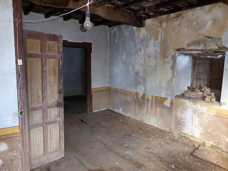 2 bedroom Townhouse for sale