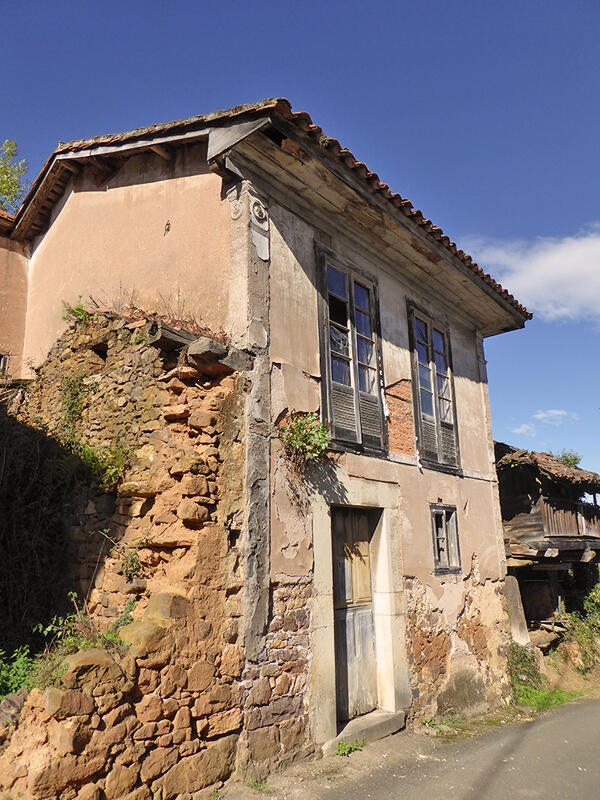 2 bedroom Townhouse for sale