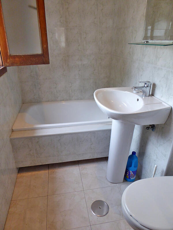 9 bedroom Townhouse for sale