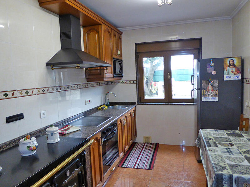 9 bedroom Townhouse for sale