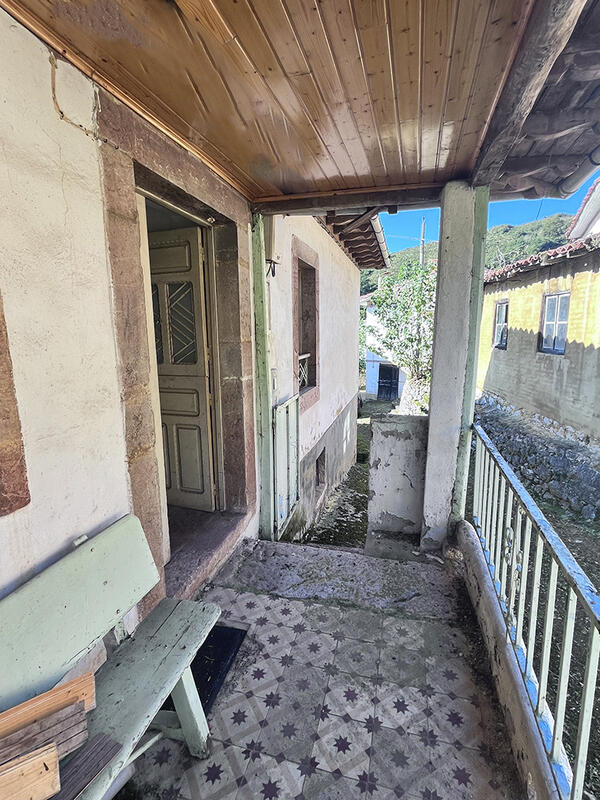 2 slaapkamer Gezinswoning Te koop