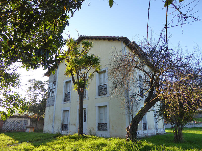 Landsted til salg i Linares, Asturias
