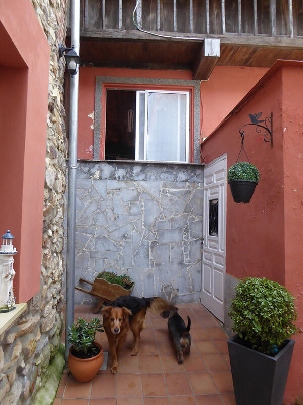 4 bedroom Townhouse for sale