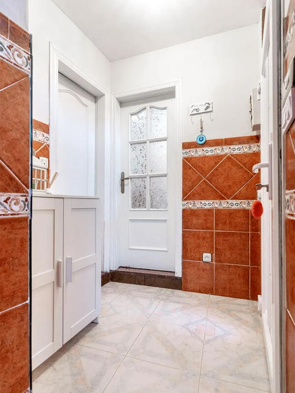 4 bedroom Townhouse for sale