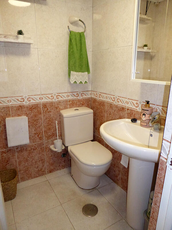 4 bedroom Townhouse for sale