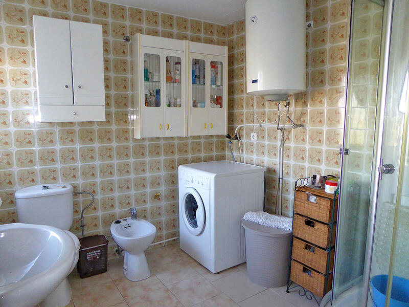 3 Schlafzimmer Landhaus zu verkaufen