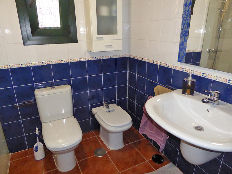 3 slaapkamer Gezinswoning Te koop