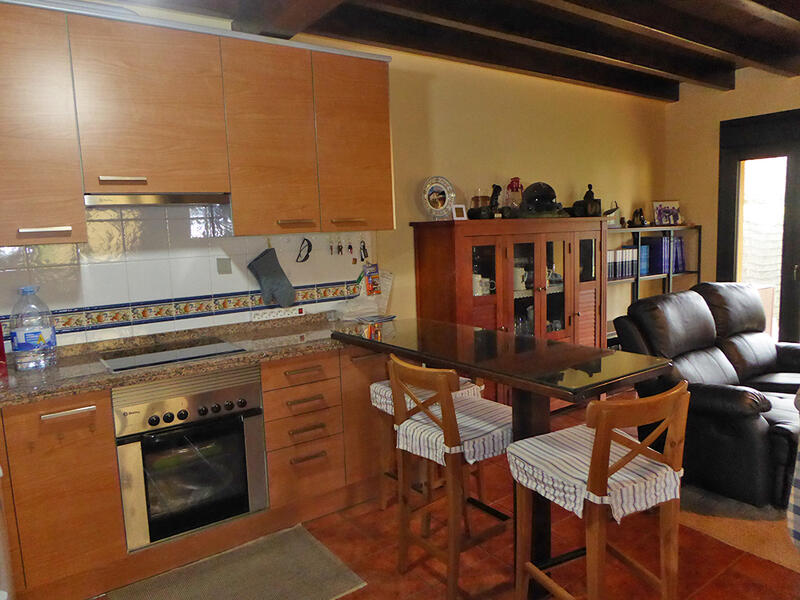 3 slaapkamer Gezinswoning Te koop