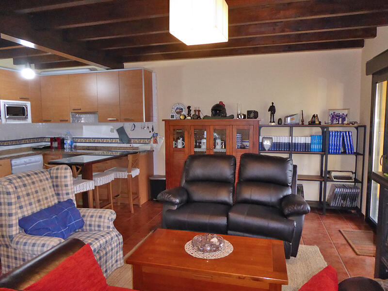 3 slaapkamer Gezinswoning Te koop