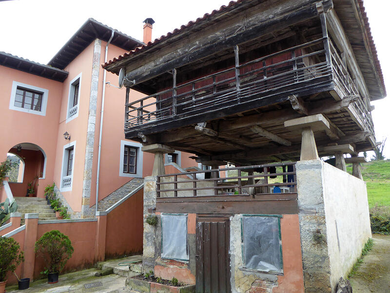 4 chambre Auberge à vendre