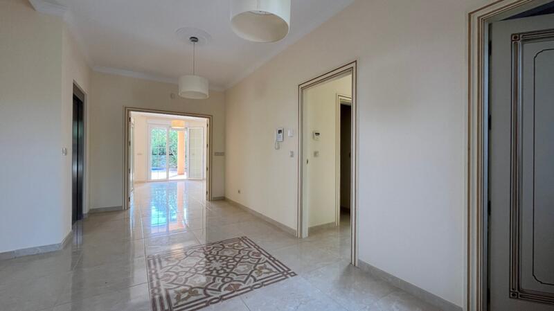 7 Schlafzimmer Villa zu verkaufen