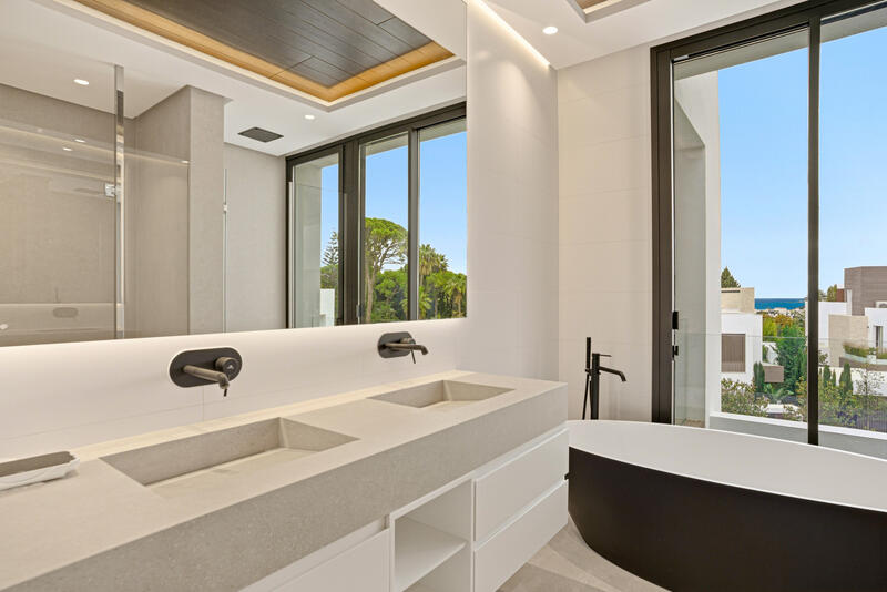 4 Schlafzimmer Villa zu verkaufen 4 Schlafzimmer Villa zu verkaufen