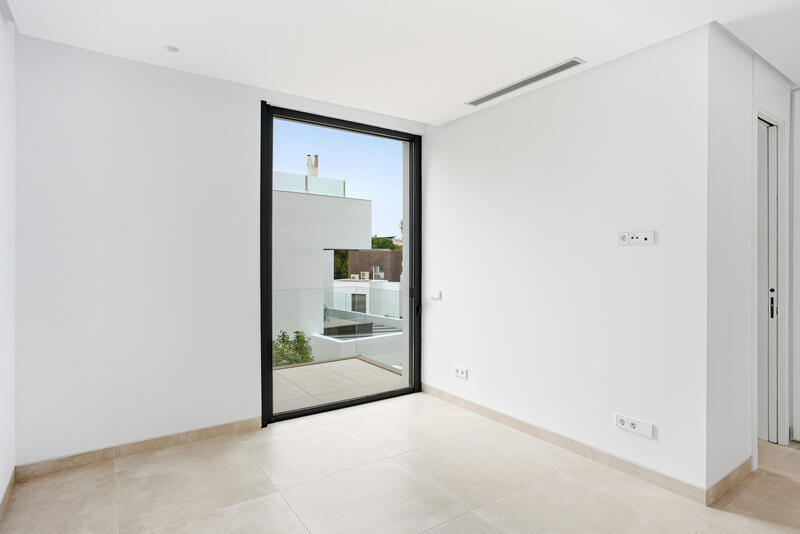 4 Schlafzimmer Villa zu verkaufen 4 Schlafzimmer Villa zu verkaufen