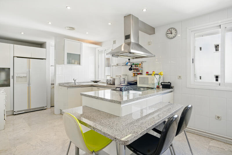 3 bedroom Apartment for sale 3 bedroom Apartment for sale