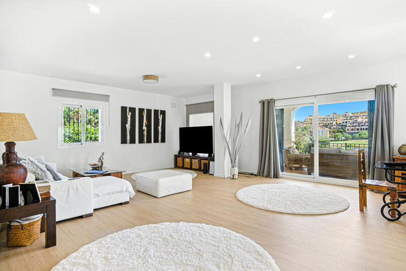 5 Schlafzimmer Villa zu verkaufen 5 Schlafzimmer Villa zu verkaufen