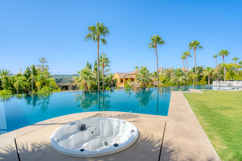 7 Schlafzimmer Villa zu verkaufen 7 Schlafzimmer Villa zu verkaufen