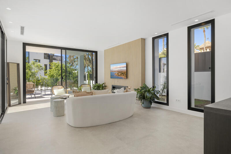 5 Schlafzimmer Villa zu verkaufen 5 Schlafzimmer Villa zu verkaufen