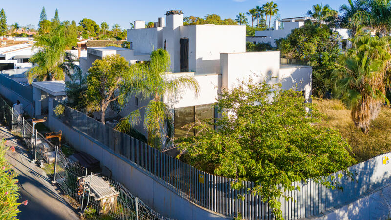 4 спальная комната вилла продается 4 спальная комната вилла продается