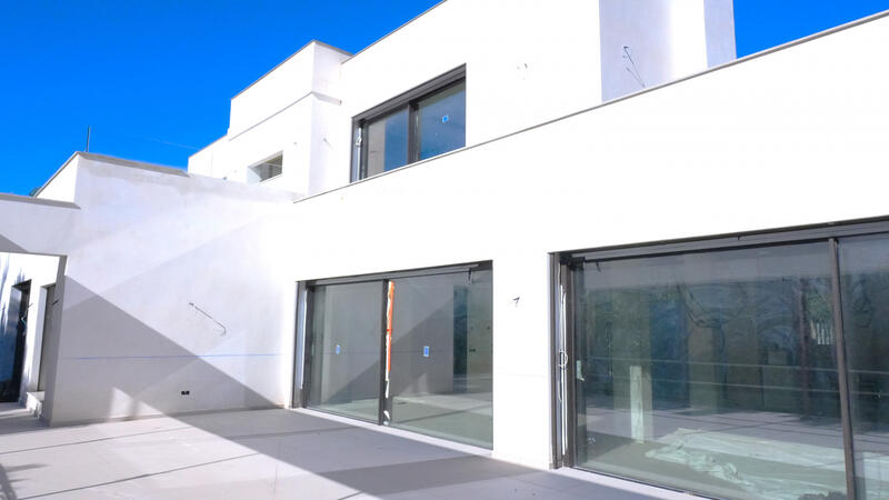 4 спальная комната вилла продается 4 спальная комната вилла продается