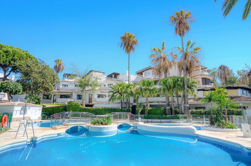 Apartment for sale in Marbella, Málaga