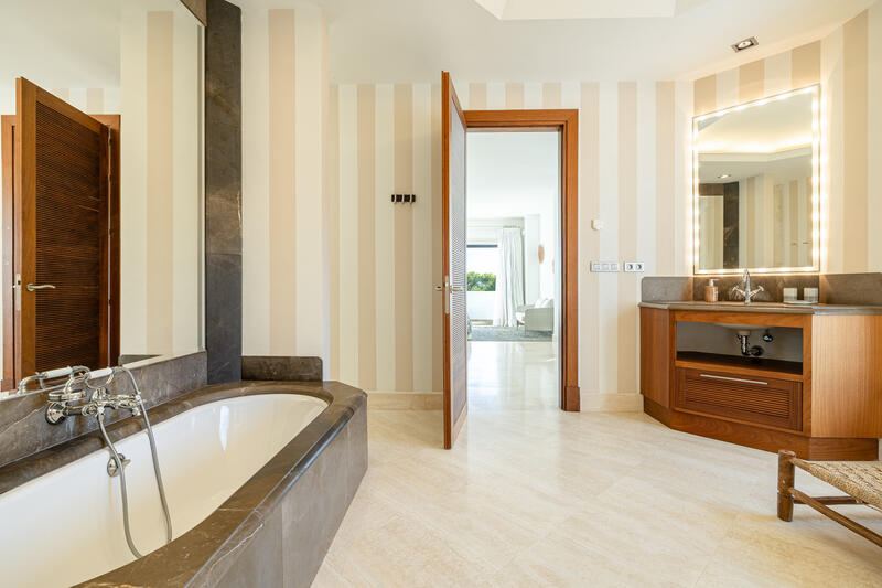 4 bedroom Villa for sale