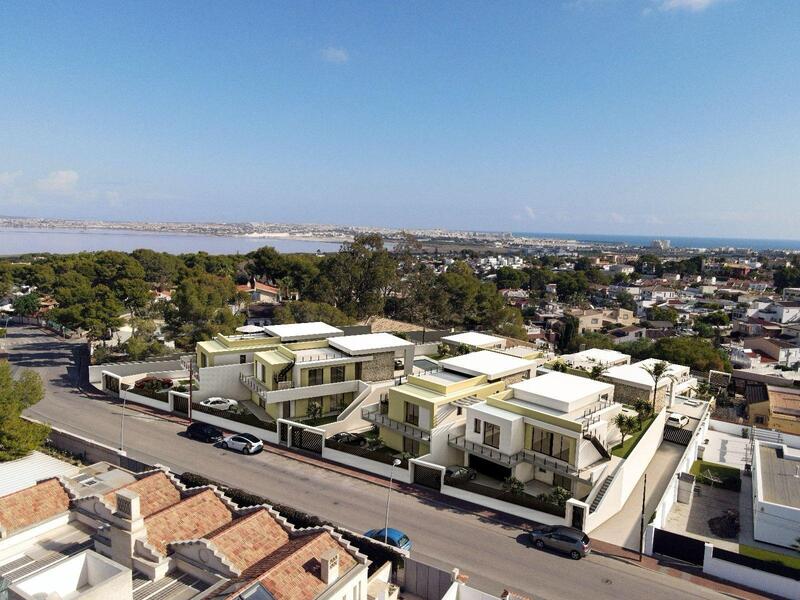 Villa for sale in Torrevieja, Alicante