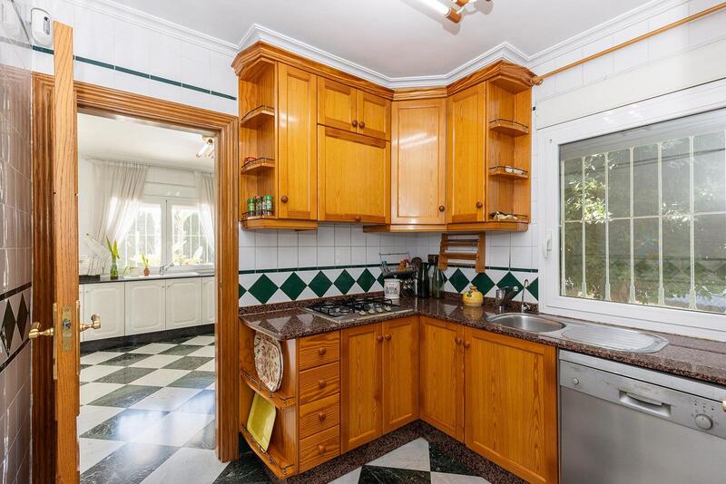 5 slaapkamer Villa Te koop 5 slaapkamer Villa Te koop