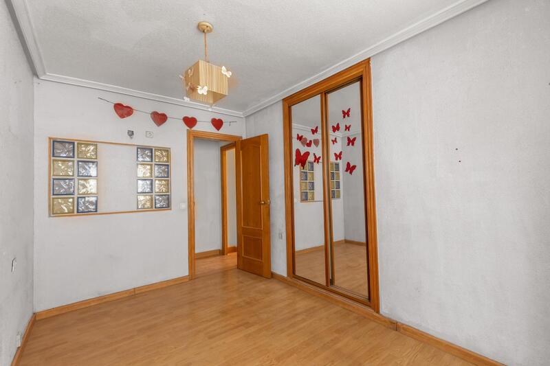 3 bedroom Apartment for sale