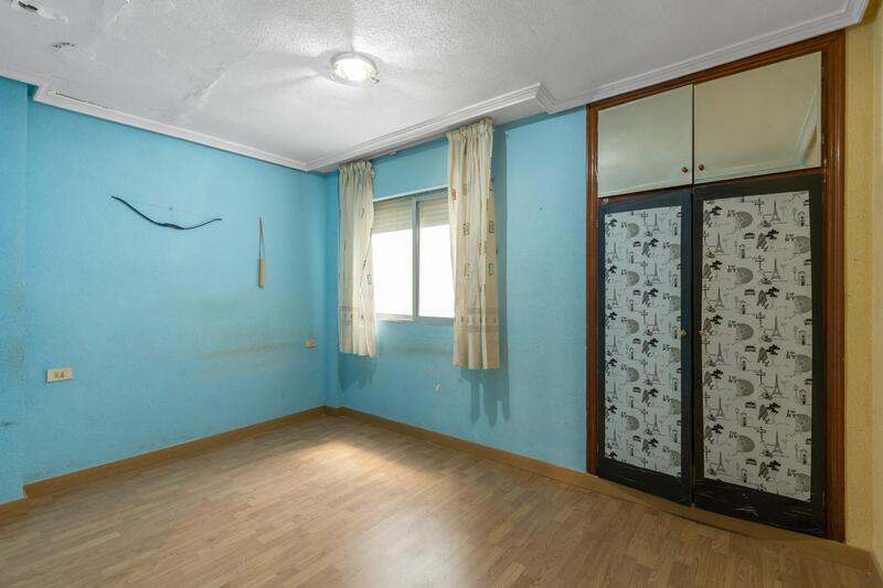 3 bedroom Apartment for sale